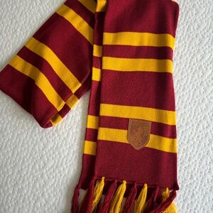 HARRY POTTER- Gryffindor Scarf